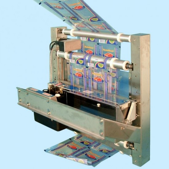 SWING - drukarka termotransferowa automatyczna drukująca na foli lub papierze SWING - drukarka termotransferowa automatyczna drukująca na foli lub papierze